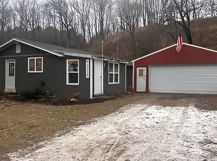 N4229 420th St, Menomonie, WI 54751