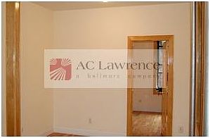 2nd image of 250 E 10th St