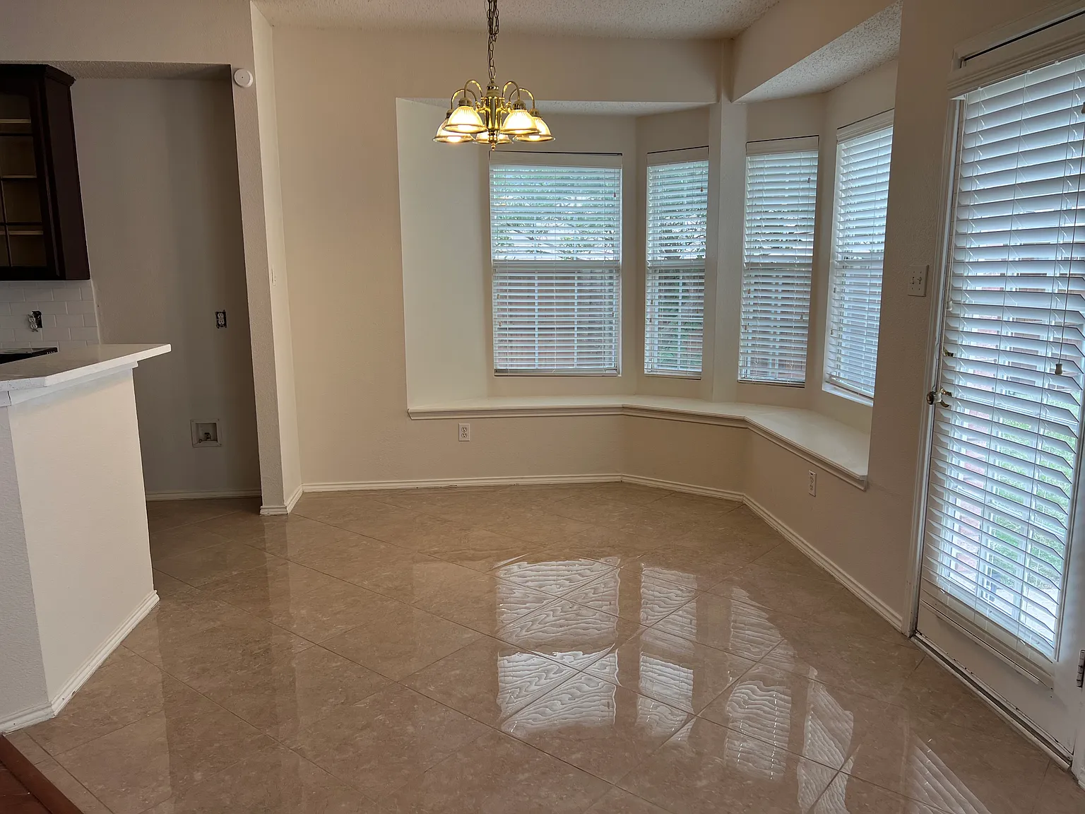 9505 Sean Dr — Photo 4