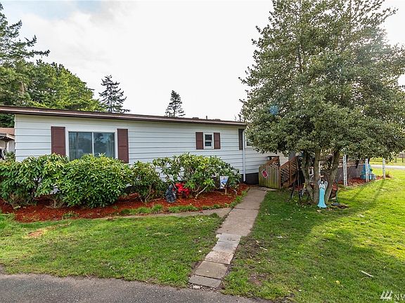 2nd image of 880 Shawn Ave