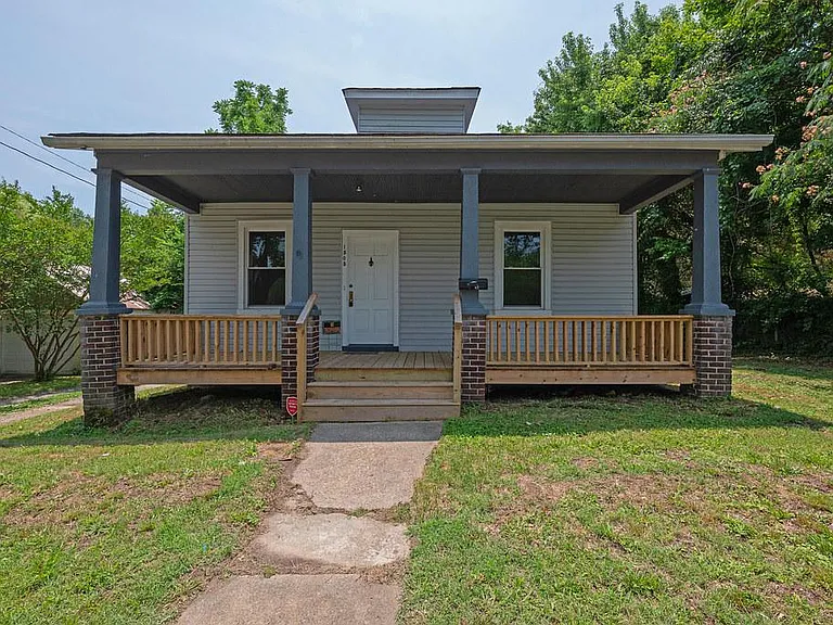 1505 Vista St — Photo 4