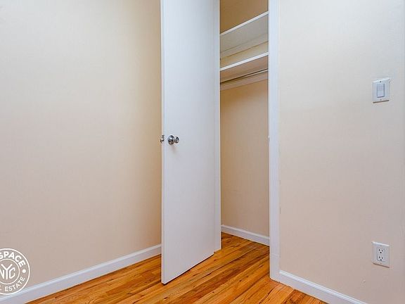 3rd image of 280 Crown St APT E3