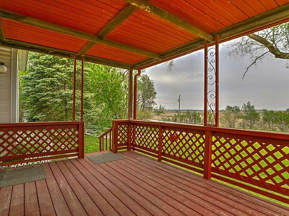 5th image of 3163 Orrick Ave