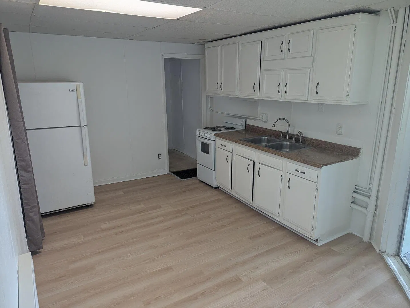 2936 Brattleboro Ave - Brattleboro Unit 2 — Photo 2