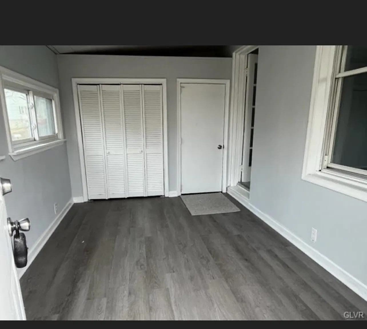 3 bed, 1310 sqft, $2,300 — Photo 3