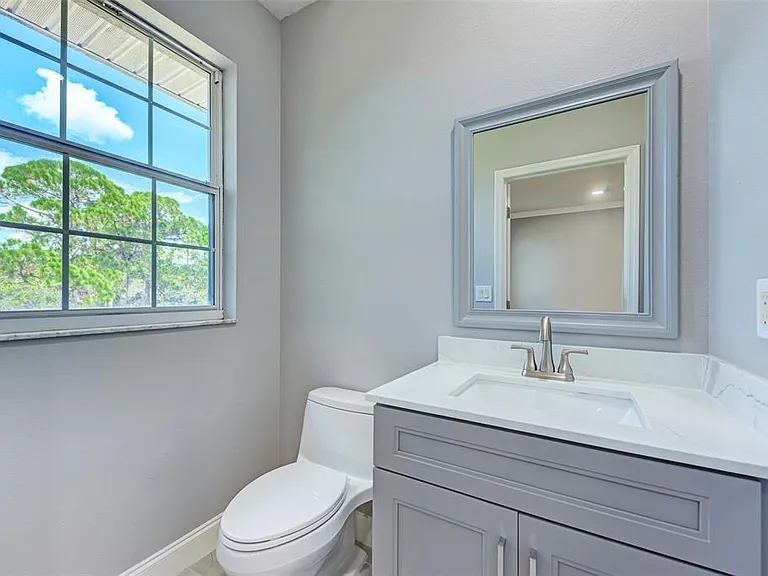1648 Bayshore Dr — Photo 17