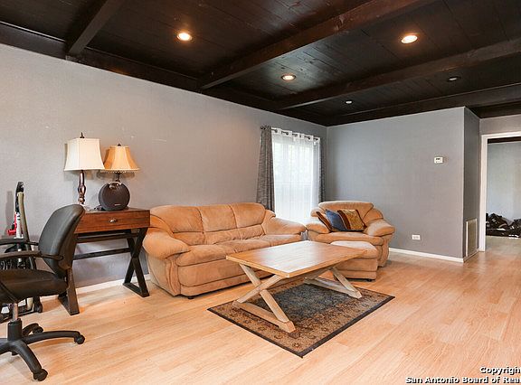 3rd image of 206 La Manda Blvd