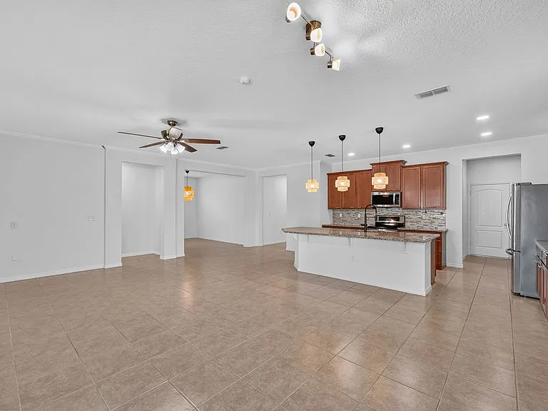 12141 Carson Dr — Photo 14