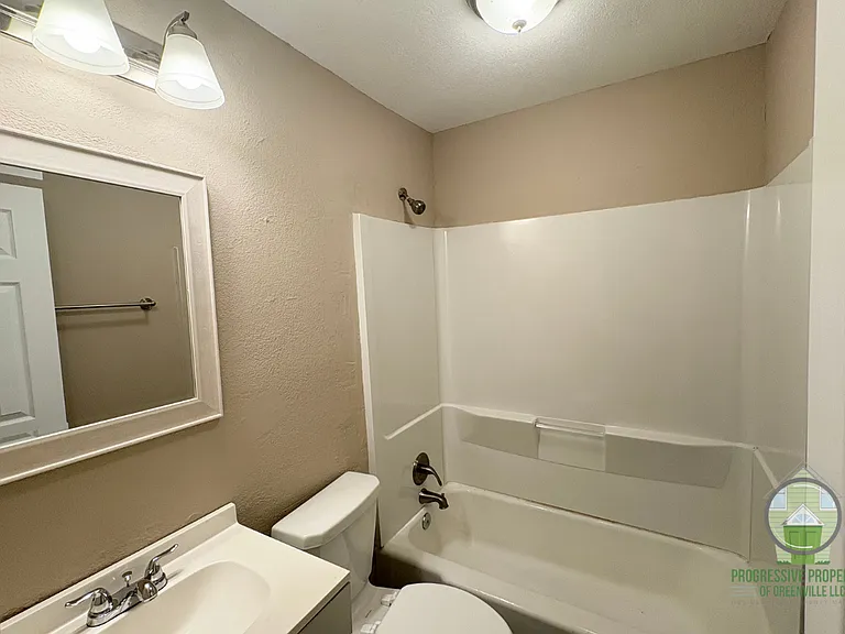 10 Stag St #2 — Photo 7