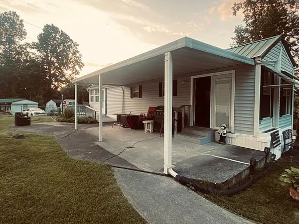 5355 Parkway E #161, Cosby, TN 37722