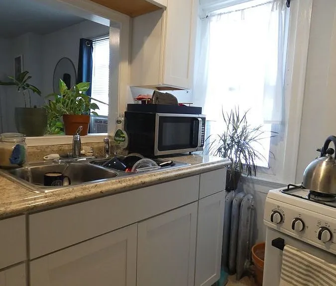 7216 Germantown Ave #2R — Photo 2