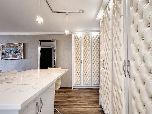 4th image of 35 Seacoast Ter APT 18F