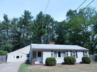 17 Glebe St, Taunton, MA 02780