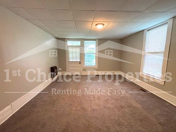 4th image of 302 Coffee St E #A-1