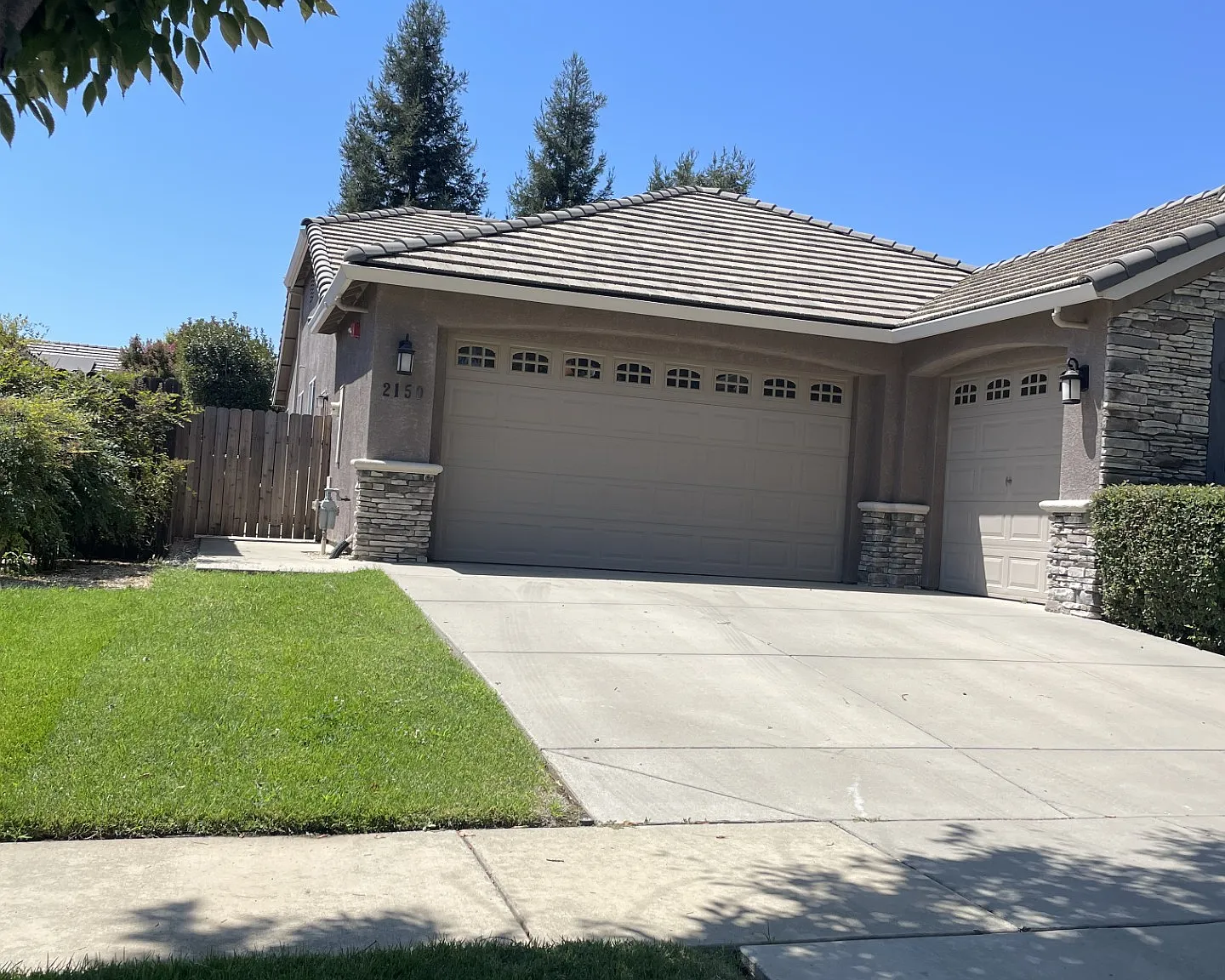 2150 Birmington Dr — Photo 3
