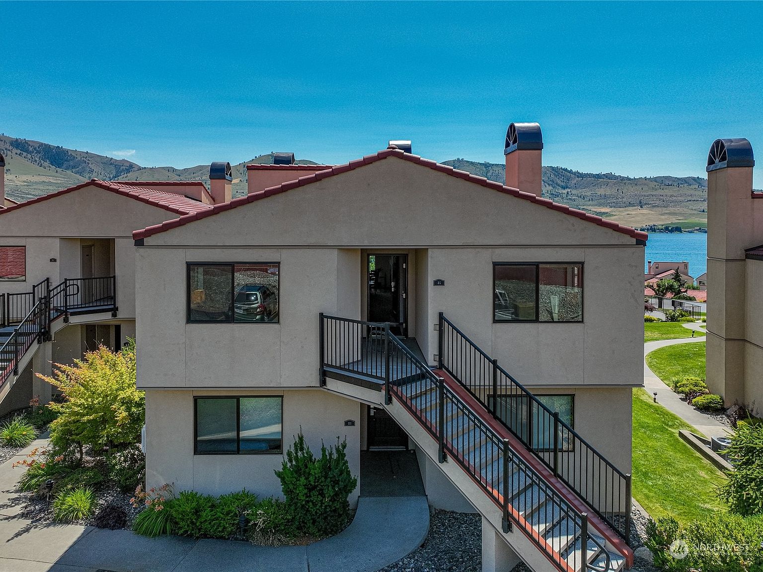 100 Lake Chelan Shores Dr. Bldg 16 UNIT 7&8, Chelan, WA 98816 MLS