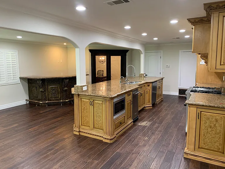13631 Carroll Way — Photo 6