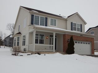 2012 Raintree Rd, Yorkville, IL 60560