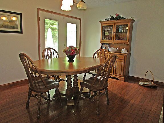 4th image of 190 Sadler Dr