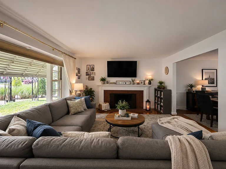 6403 Orchid Dr — Photo 3