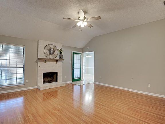 3rd image of 1208 Irene Cir