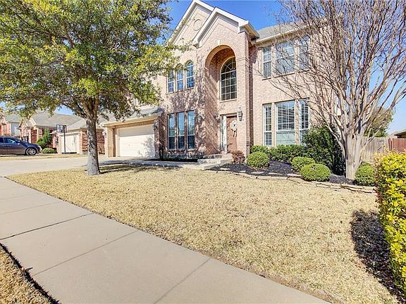 3rd image of 5425 Chatsworth Ln