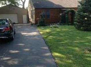 3915 Geraldine Ave, Saint Ann, MO 63074