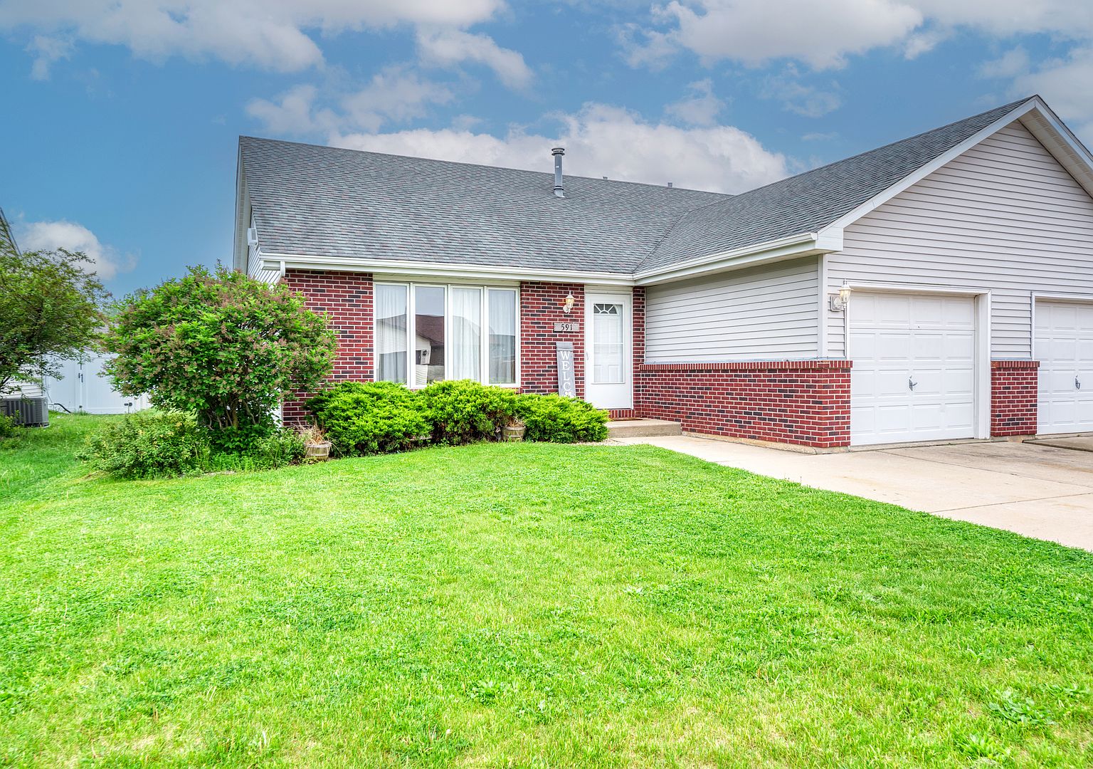 591 Dove Ln, Coal City, IL 60416 Zillow
