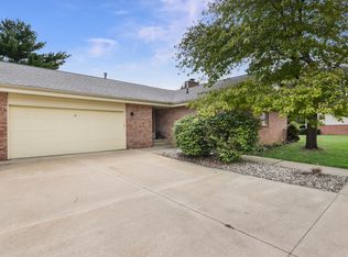 5 Fields E #5, Champaign, IL 61822