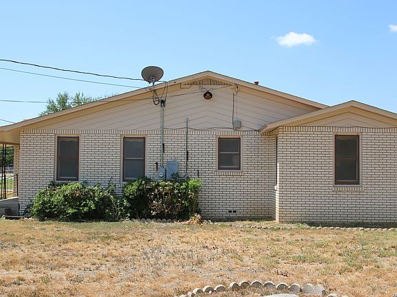 4th image of 901 Houston