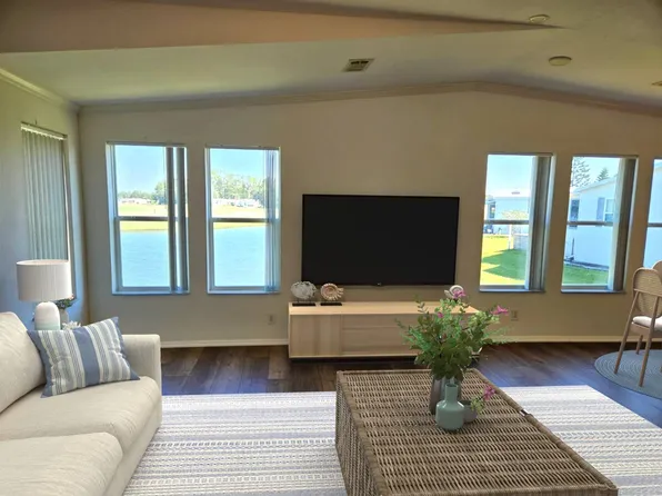 2945 Dollar Bonnet Ln, Lakeland, FL 33810