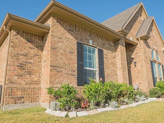 3rd image of 3834 Cypress Point Dr
