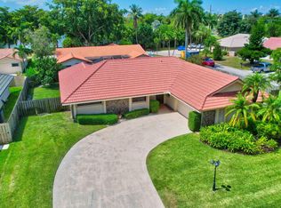 6896 Bianchini Cir, Boca Raton, FL 33433