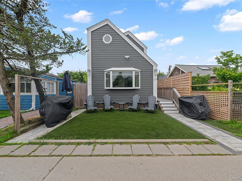 1st image of 29 Bungalow Walk