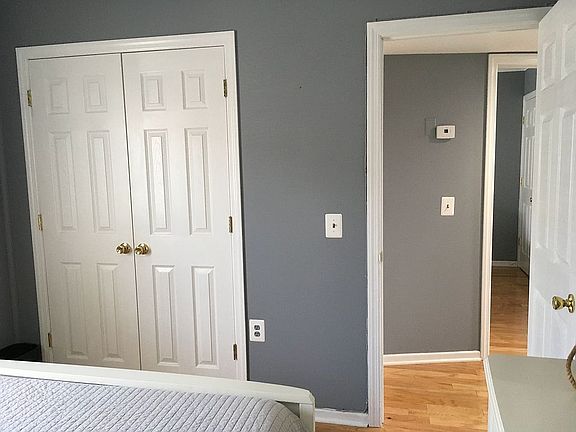 Master bedroom- Closet.
