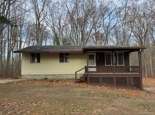 10055 Woods Rd, Gladwin, MI 48624