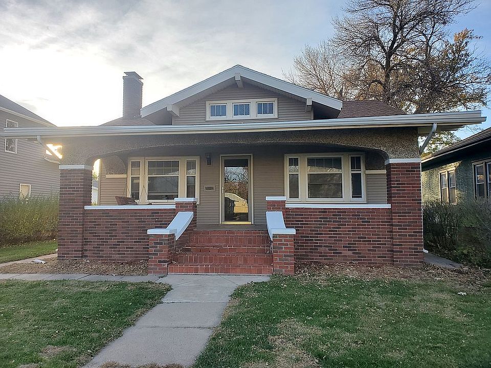 1st image of 677 N 5th St