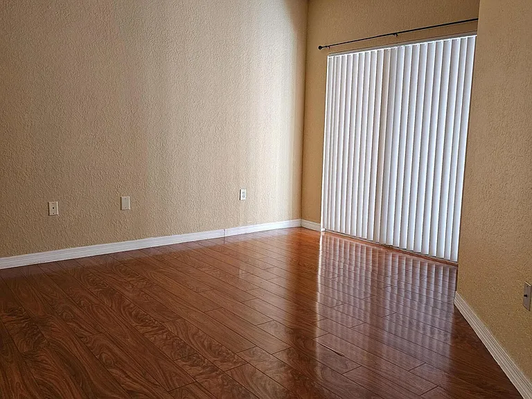 150 SW Peacock Blvd #103 — Photo 8