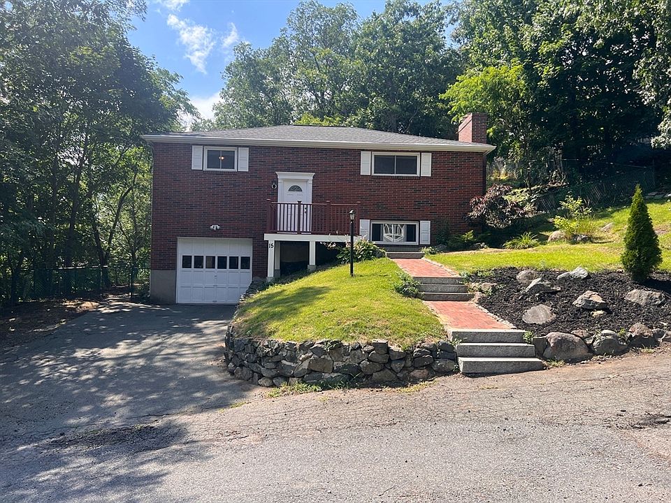 1st image of 15 Oak Rd