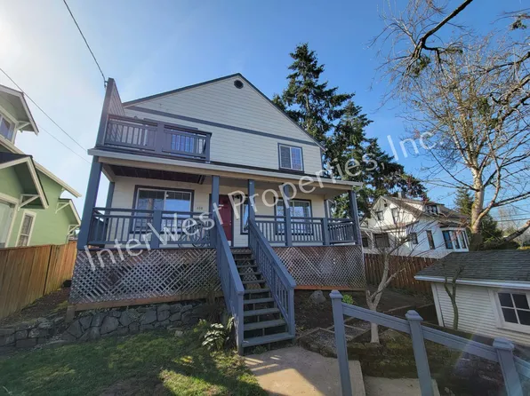 408 Logus St, Oregon City, OR 97045