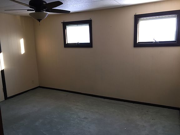 5th image of 64 Oakhurst Ave