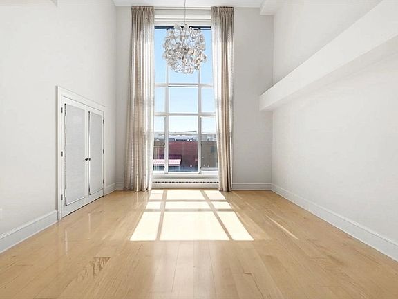 4th image of 25 Channel Center St Unit 210
