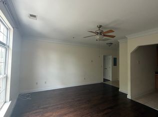 875 Main St APT 1, Belford, NJ 07718
