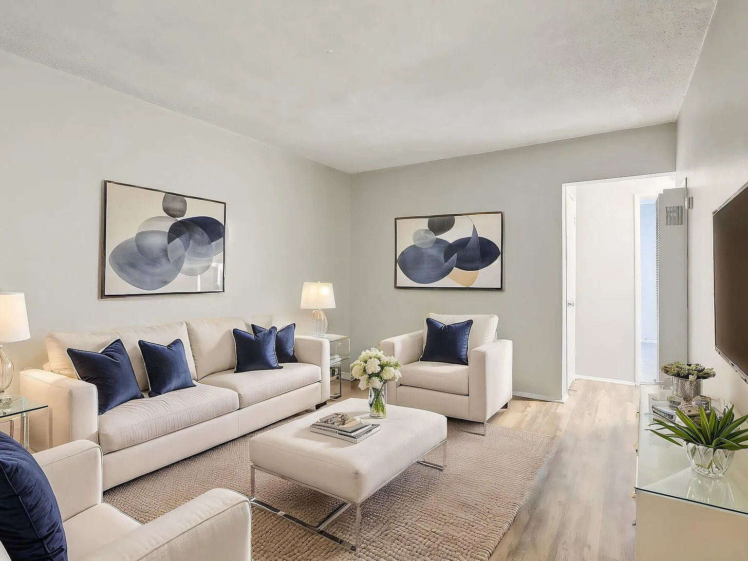 Park Vista Apartments — Photo 1
