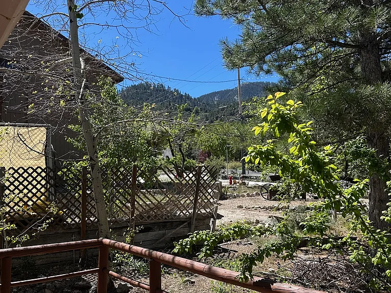 2100 Zermatt Dr — Photo 17