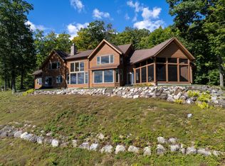 328 Hurricane Mountain Ln, Elizabethtown, NY 12932