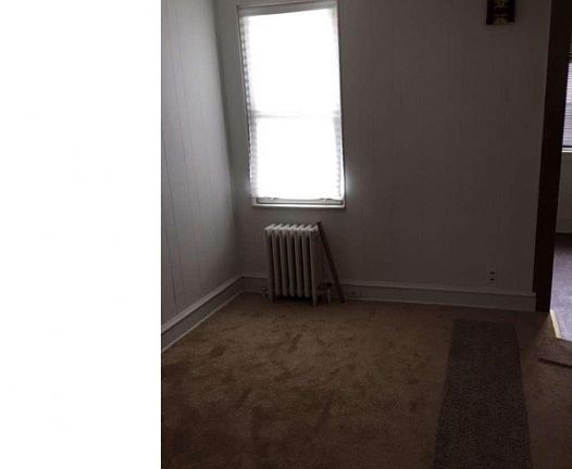 4th image of 1629 S Lindenwood St