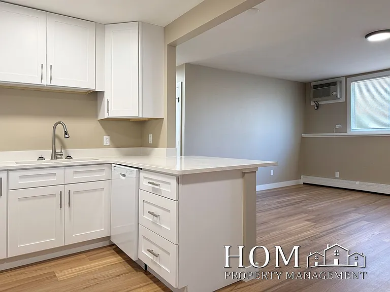 311 E Watonwan St — Photo 16