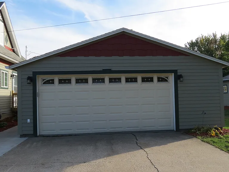 1500 Maple St — Photo 5
