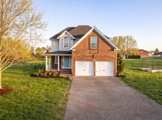 705B N Russell St, Portland, TN 37148